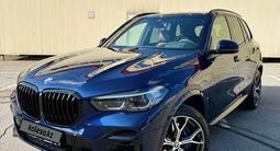 BMW X5 2021 года за 41 900 000 тг. в Алматы – фото 3