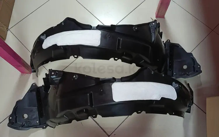 Подкрыльники передние Toyota Corolla (2012-2016 гг.) за 9 000 тг. в Астана