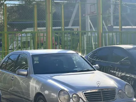 Mercedes-Benz E 280 2001 года за 4 000 000 тг. в Кызылорда – фото 2