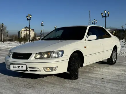 Toyota Camry Gracia 2000 года за 4 100 000 тг. в Семей