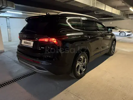 Hyundai Santa Fe 2022 года за 13 800 000 тг. в Алматы – фото 3