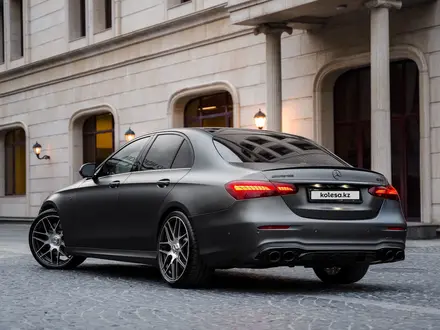 Mercedes-Benz E 53 AMG 2021 года за 37 000 000 тг. в Алматы – фото 25