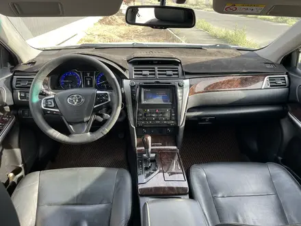 Toyota Camry 2014 года за 9 800 000 тг. в Атырау – фото 9