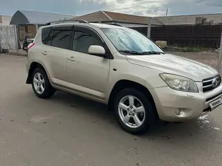 Toyota RAV4, 2006