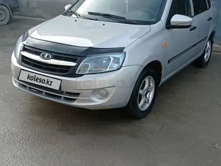 ВАЗ (Lada) Granta 2190 2013 года за 2 300 000 тг. в Актау – фото 3