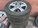 Шины с дисками 225/55/16.5/112 за 150 000 тг. в Астана