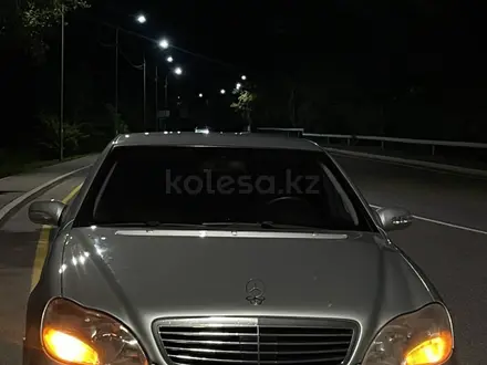Mercedes-Benz S 320 2001 года за 2 800 000 тг. в Алматы – фото 3