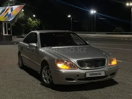 Mercedes-Benz S 320 2001 года за 2 800 000 тг. в Алматы – фото 11