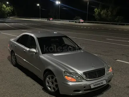 Mercedes-Benz S 320 2001 года за 2 800 000 тг. в Алматы – фото 14