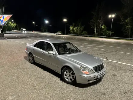 Mercedes-Benz S 320 2001 года за 2 800 000 тг. в Алматы – фото 13