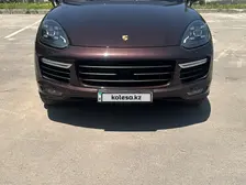 Porsche Cayenne, 2015