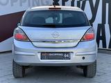 Opel Astra 2012 года за 2 990 000 тг. в Актобе – фото 4