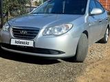 Hyundai Elantra 2008 года за 3 600 000 тг. в Уральск – фото 2