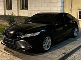 Toyota Camry 2024 года за 18 000 000 тг. в Семей