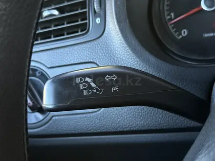 Volkswagen Polo 2014 года за 4 300 000 тг. в Актобе – фото 19
