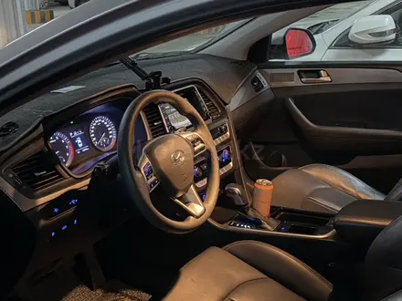 Hyundai Sonata 2017 года за 7 000 000 тг. в Алматы – фото 4
