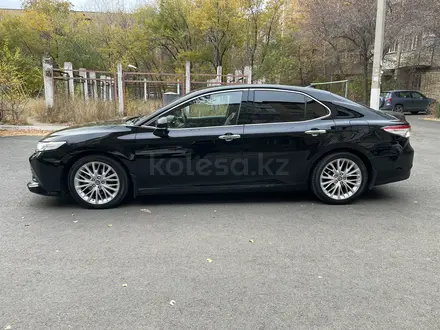 Toyota Camry 2019 года за 13 700 000 тг. в Астана – фото 7