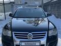 Volkswagen Touareg 2007 года за 7 500 000 тг. в Алматы – фото 4