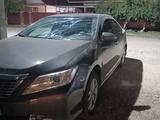 Toyota Camry 2012 года за 7 800 000 тг. в Уральск – фото 2