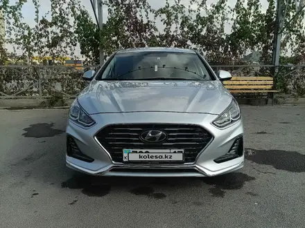 Hyundai Sonata 2019 года за 9 000 000 тг. в Шымкент – фото 2