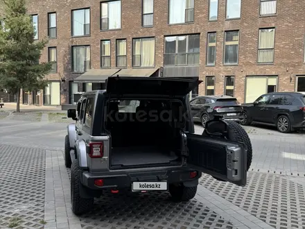 Jeep Wrangler 2018 года за 25 000 000 тг. в Алматы – фото 36