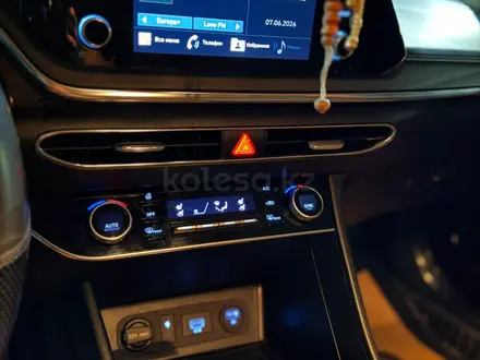 Hyundai Sonata 2021 года за 11 600 000 тг. в Караганда – фото 19