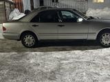 Mercedes-Benz E 230 1998 годаүшін1 900 000 тг. в Караганда – фото 4