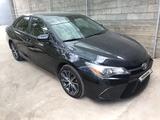 Toyota Camry 2015 года за 7 500 000 тг. в Шымкент – фото 2