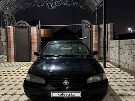 Toyota Camry 1998 года за 3 000 000 тг. в Шымкент – фото 32