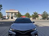 Toyota Camry 2017 года за 10 000 000 тг. в Шымкент