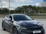 Kia K5 2021 года за 10 000 000 тг. в Астана
