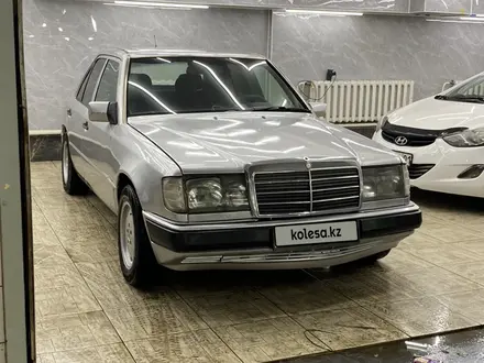 Mercedes-Benz E 220 1993 года за 1 650 000 тг. в Астана – фото 14