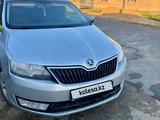 Skoda Rapid 2014 года за 3 500 000 тг. в Атырау – фото 3