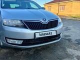 Skoda Rapid 2014 года за 3 500 000 тг. в Атырау – фото 4