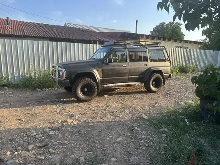 Nissan Patrol 1990 года за 3 000 000 тг. в Алматы