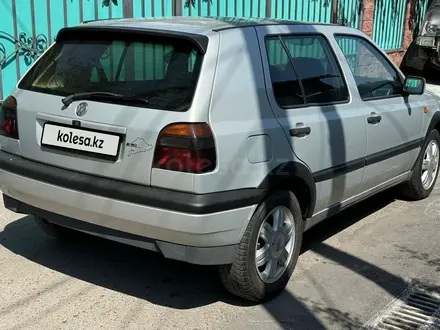 Volkswagen Golf 1993 года за 700 000 тг. в Талшик – фото 3