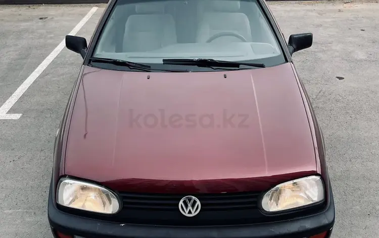Volkswagen Golf 1997 годаүшін1 300 000 тг. в Караганда