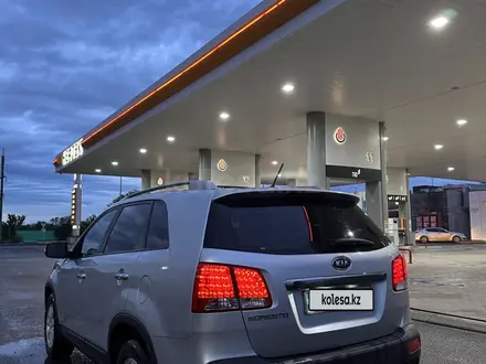 Kia Sorento 2010 года за 5 500 000 тг. в Уральск – фото 6