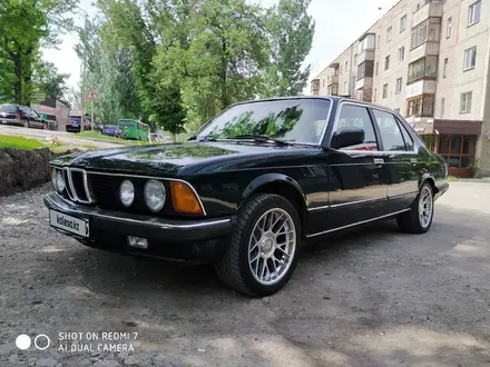 BMW 735 1994 года за 3 500 000 тг. в Алматы