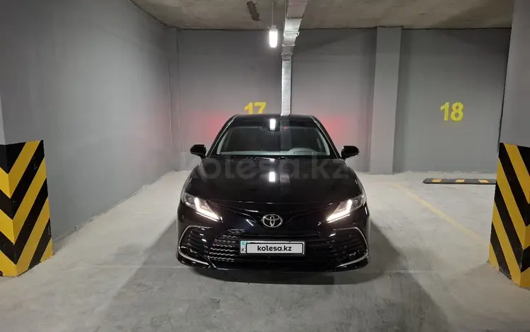 Toyota Camry 2021 года за 14 800 000 тг. в Шымкент