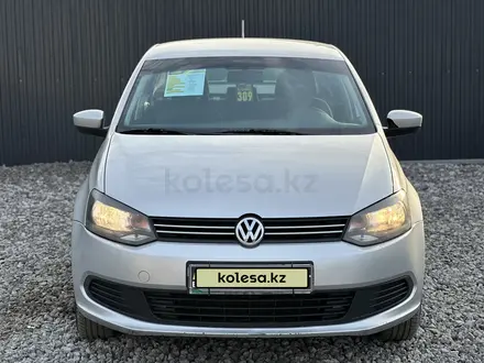 Volkswagen Polo 2013 года за 5 300 000 тг. в Актобе – фото 2