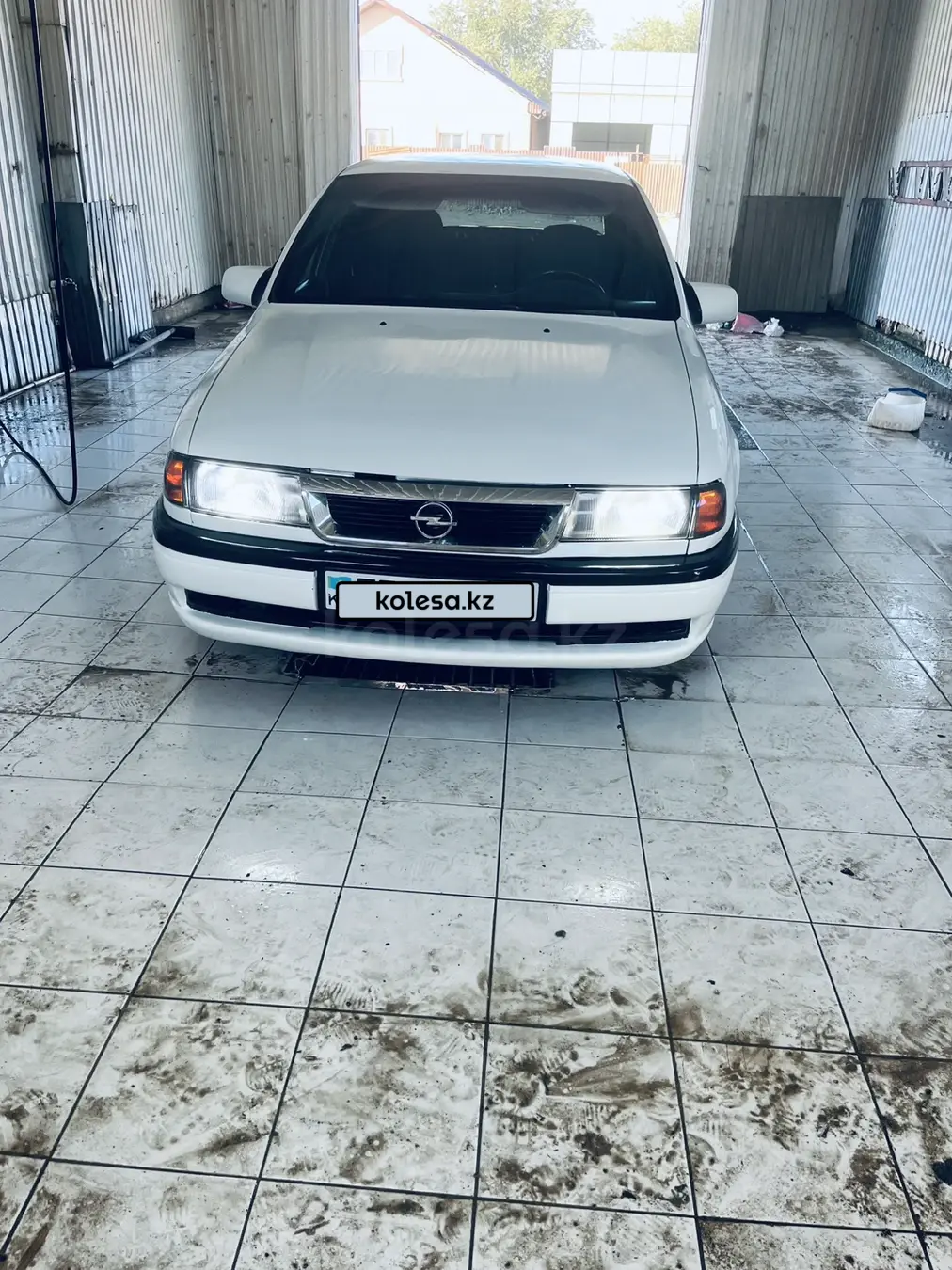 Opel Vectra, 1994