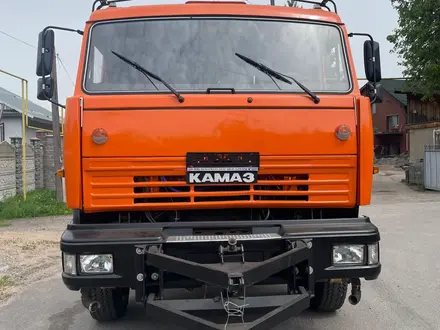 КДМ  Комбинированные машины 2008 года за 23 500 000 тг. в Алматы