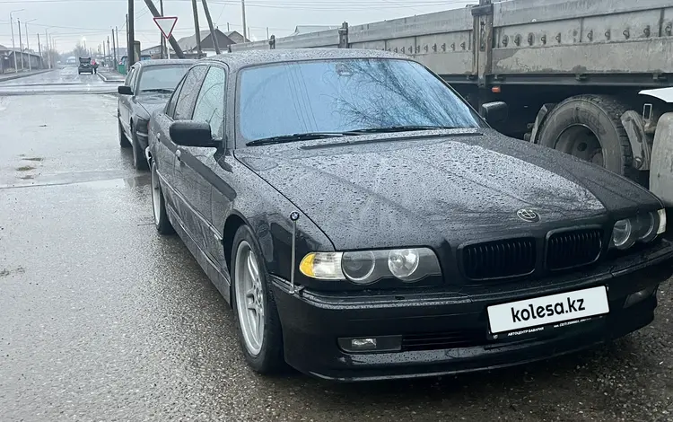 BMW 735 2000 годаүшін4 200 000 тг. в Алматы