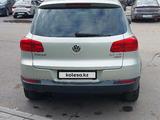 Volkswagen Tiguan 2013 годаfor6 999 990 тг. в Астана – фото 3