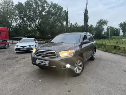 Toyota Highlander 2010 года за 9 950 000 тг. в Тараз