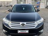 Toyota Highlander 2013 года за 12 000 000 тг. в Караганда