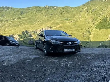 Toyota Camry 2018 года за 8 500 000 тг. в Ганюшкино – фото 3