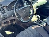 Mercedes-Benz E 230 1997 года за 1 850 000 тг. в Астана – фото 4