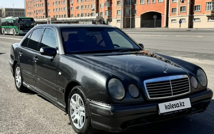Mercedes-Benz E 230 1997 года за 1 850 000 тг. в Астана